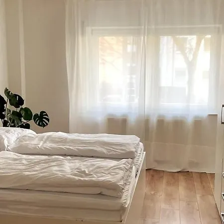 Nahe Messe Und Uniklinikum Mit Stellplatz