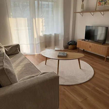 Apartment Nahe Messe Und Uniklinikum Mit Stellplatz